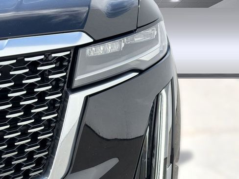 Used 2021 Cadillac Escalade Premium Luxury w/ LPO, Radiant Package AWD/4WD image 10