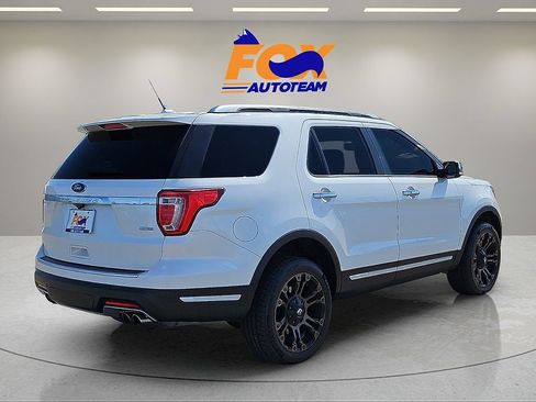 Used 2018 Ford Explorer Platinum AWD/4WD image 4