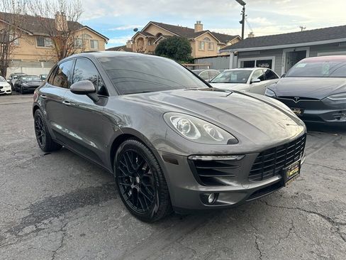 Used 2015 Porsche Macan S image 3