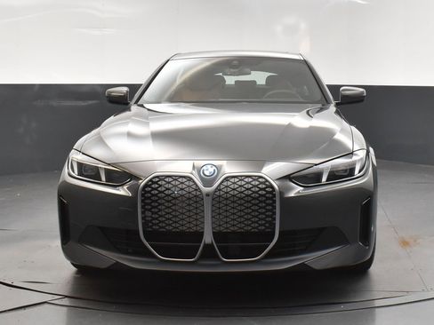 Used 2025 BMW i4 eDrive40 w/ Premium Package RWD image 10