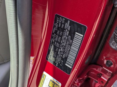 Certified 2025 Hyundai Elantra SE w/ Cargo Package image 32