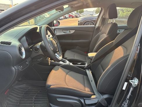 Used 2022 Kia Forte Sedan FWD image 13