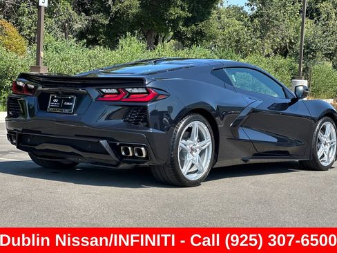 Used 2024 Chevrolet Corvette Stingray Preferred Cpe w/ Battery Protection Package RWD image 4