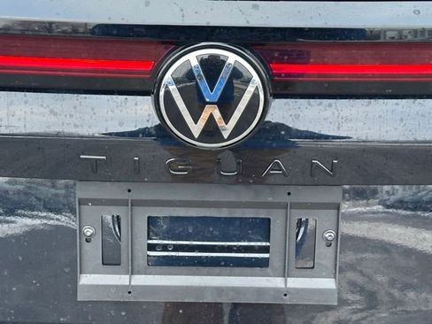 New 2026 Volkswagen Tiguan SE R-Line image 16