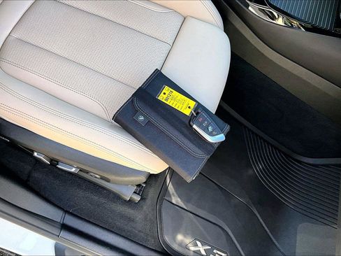 Used 2024 BMW X3 sDrive30i w/ Convenience Package RWD image 12