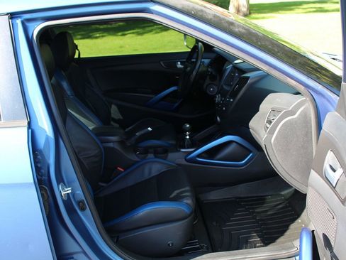 Used 2016 Hyundai Veloster Rally Edition image 17