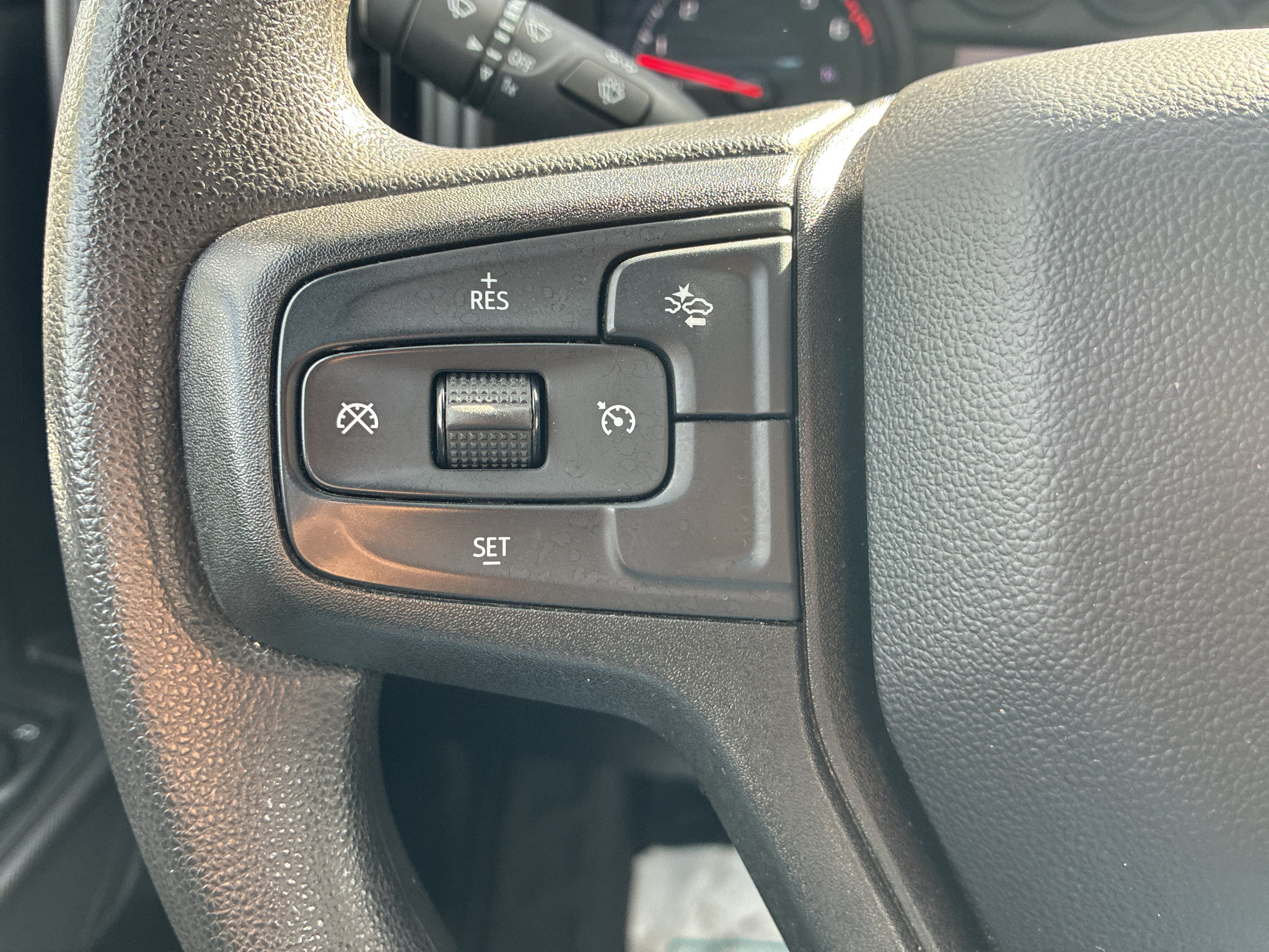 Used 2025 Chevrolet Silverado 1500 W/T RWD image 29