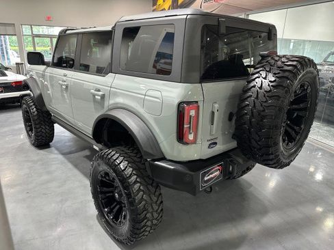 Used 2022 Ford Bronco Outer Banks w/ Sasquatch Package AWD/4WD image 45