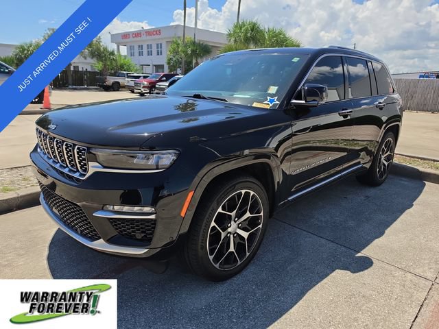 Used 2022 Jeep Grand Cherokee Summit AWD/4WD image 3
