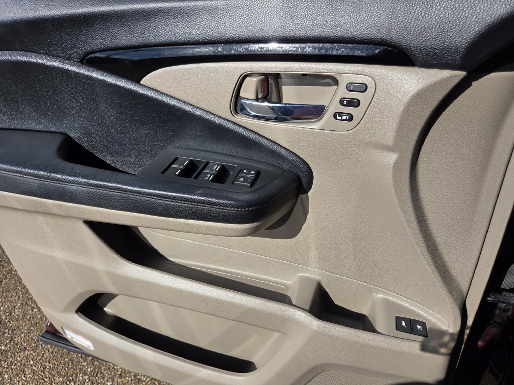 Used 2022 Honda Pilot Touring image 19