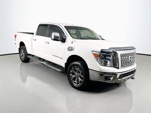 Used 2018 Nissan Titan SL w/ Chrome Package AWD/4WD image 1