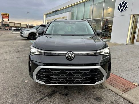 New 2026 Volkswagen Taos SEL AWD/4WD image 2