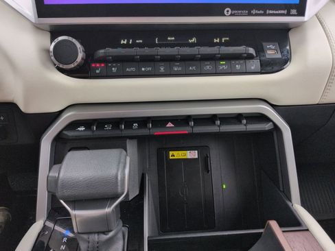 Used 2024 Toyota Sequoia Capstone image 18