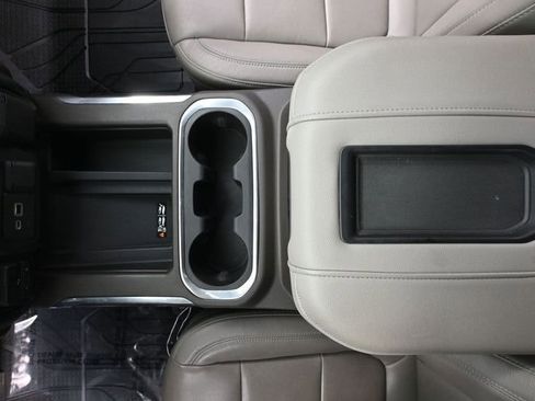 Used 2019 Chevrolet Silverado 1500 LTZ image 40