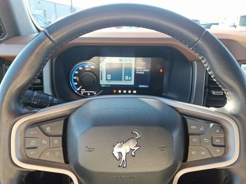 Used 2024 Ford Bronco Outer Banks image 19