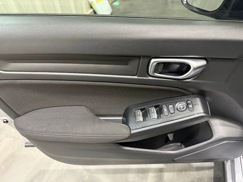 Used 2025 Honda Civic Sport image 5
