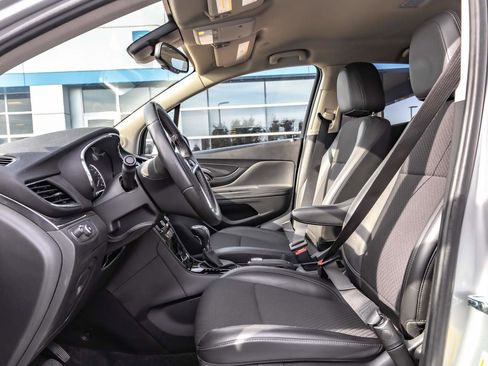 Used 2022 Buick Encore Preferred w/ Safety Package image 7