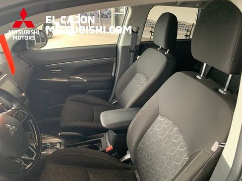 Used 2021 Mitsubishi Outlander Sport SE image 11