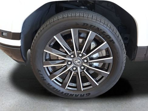 Used 2025 Lexus GX 550 w/ Cold Area Package AWD/4WD image 9