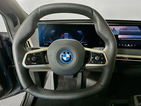 Used 2024 BMW iX xDrive50 w/ Premium Package AWD/4WD image 11
