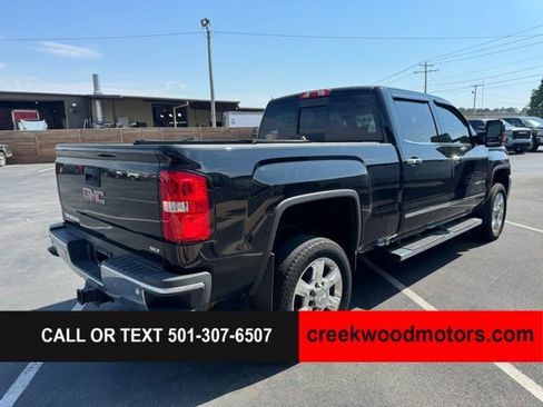 Used 2019 GMC Sierra 2500 SLT w/ Duramax Plus Package AWD/4WD image 4