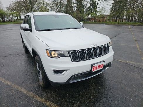 Used 2018 Jeep Grand Cherokee Limited w/ Trailer Tow Group IV image 8