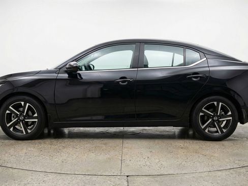Used 2025 Nissan Sentra SV FWD image 5