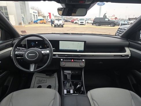 Used 2025 Hyundai Santa Cruz Limited image 31