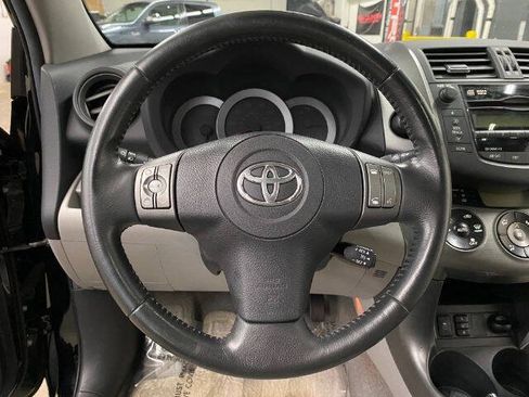 Used 2011 Toyota RAV4 Limited w/ Limited Extra Value Pkg AWD/4WD image 23