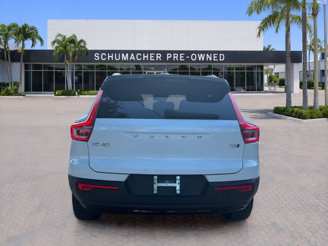 Used 2021 Volvo XC40 T5 R-Design w/ Protection Package Premier AWD/4WD image 6