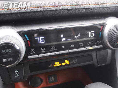 Used 2024 Toyota RAV4 Adventure image 17