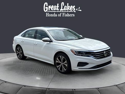 Used 2021 Volkswagen Passat 2.0T SE FWD image 7