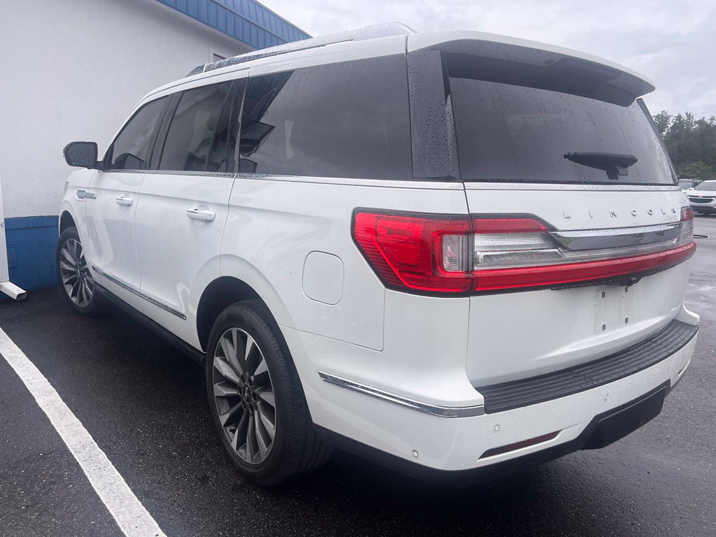 Used 2021 Lincoln Navigator Reserve w/ Luxury Package AWD/4WD image 3