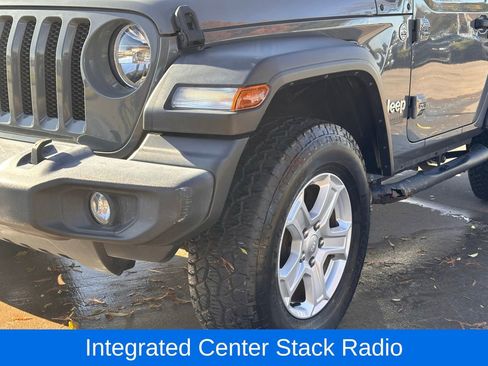 Used 2019 Jeep Wrangler Sport image 9