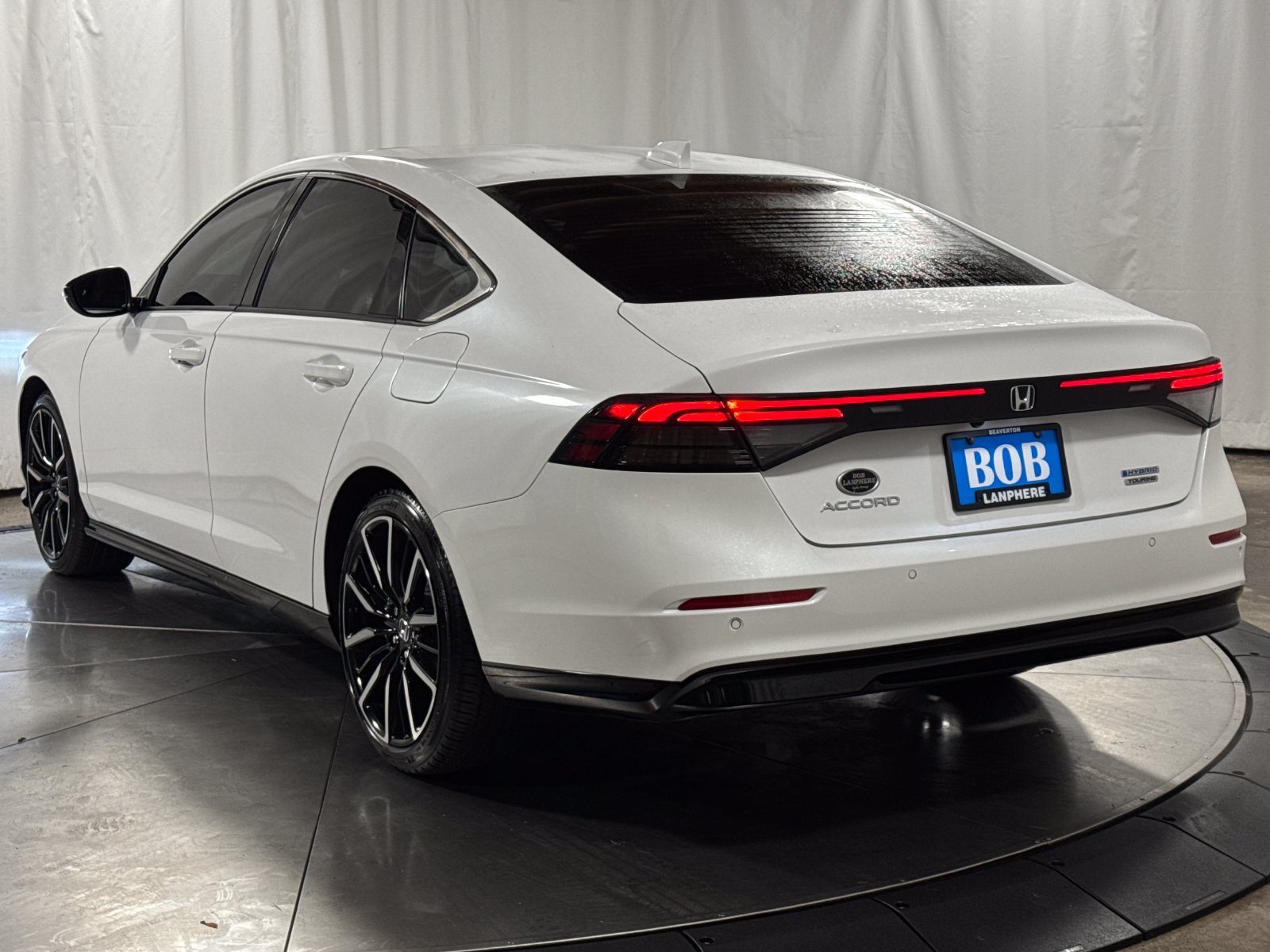 Used 2025 Honda Accord Touring image 9