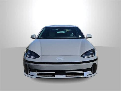 Used 2023 Hyundai Ioniq 6 SEL image 3