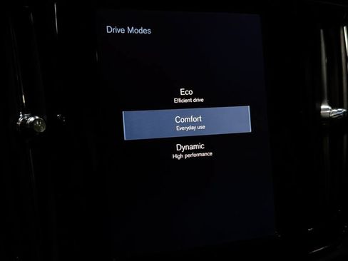 Used 2018 Volvo S90 T5 Momentum w/ Convenience Package AWD/4WD image 38