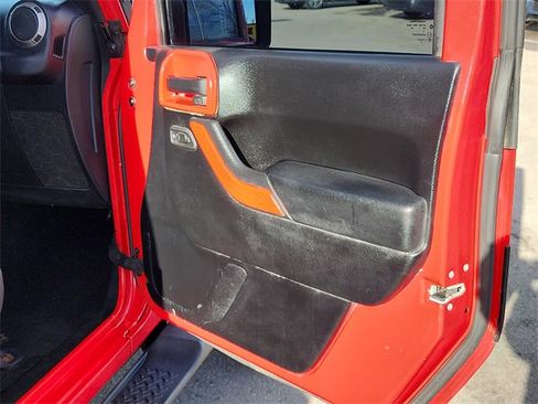 Used 2012 Jeep Wrangler Unlimited Sport image 19
