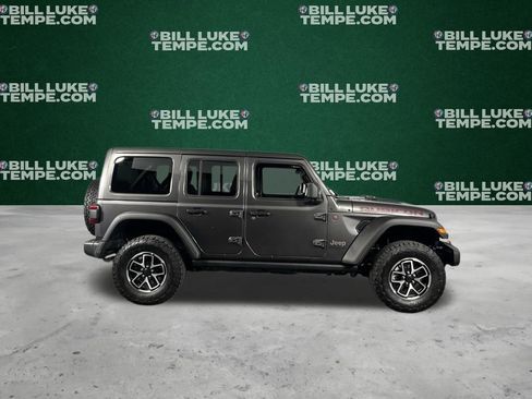 Used 2025 Jeep Wrangler Unlimited Rubicon image 4