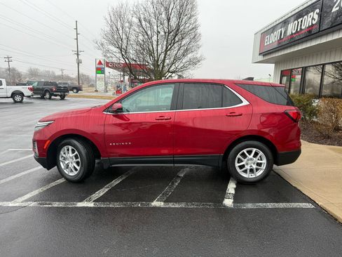 Used 2023 Chevrolet Equinox LT image 2