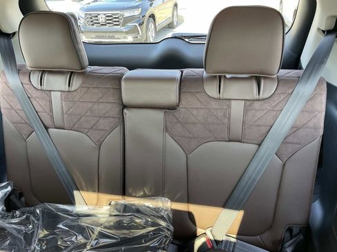 New 2026 Honda Pilot Elite image 12