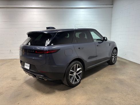 Used 2023 Land Rover Range Rover Sport SE AWD/4WD image 6