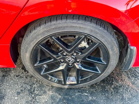 Used 2024 Honda Civic Sport image 12