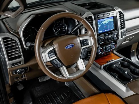 Used 2020 Ford F350 King Ranch w/ King Ranch Ultimate Package AWD/4WD image 15