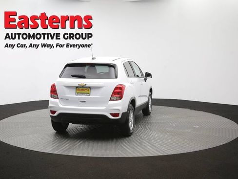 Used 2020 Chevrolet Trax LS w/ Tint and Cruise Package AWD/4WD image 39