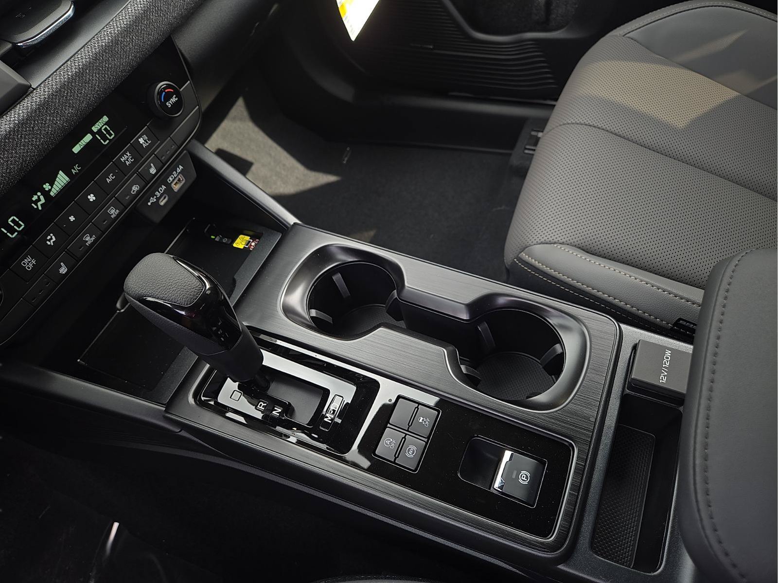New 2026 Subaru Outback Limited AWD/4WD image 21