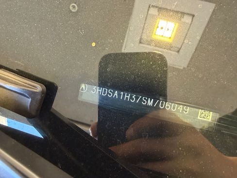 Used 2025 Acura ADX FWD image 21