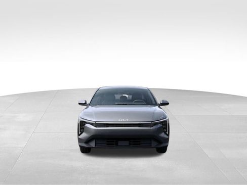 Used 2025 Kia K4 LXS image 2