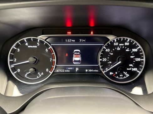 Used 2025 Nissan Rogue SV AWD/4WD image 13