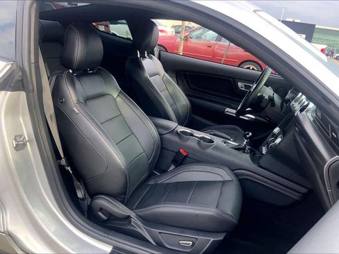 Used 2019 Ford Mustang GT Premium w/ GT Performance Package image 8